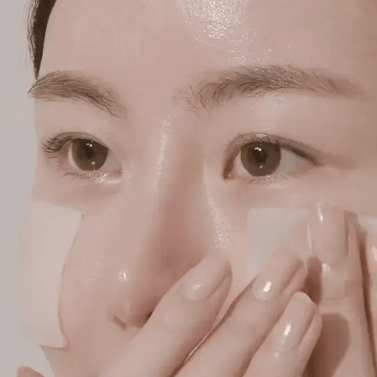 Black Rice Hyaluronic Toner - Kahng